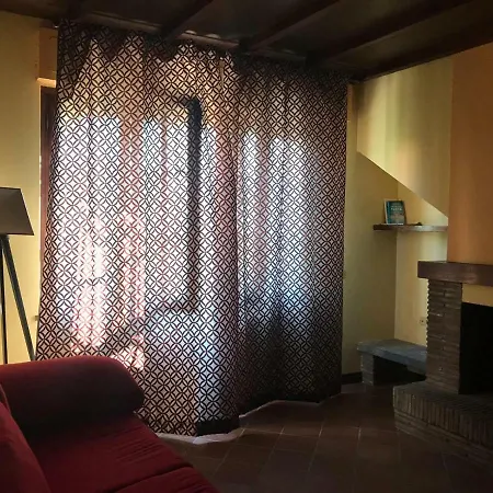 Maisonmaremonti * Castelnuovo Magra